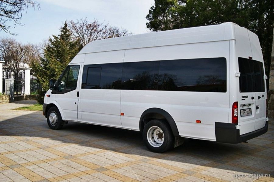 Ford Transit 2012 год 17 мест Вахта
